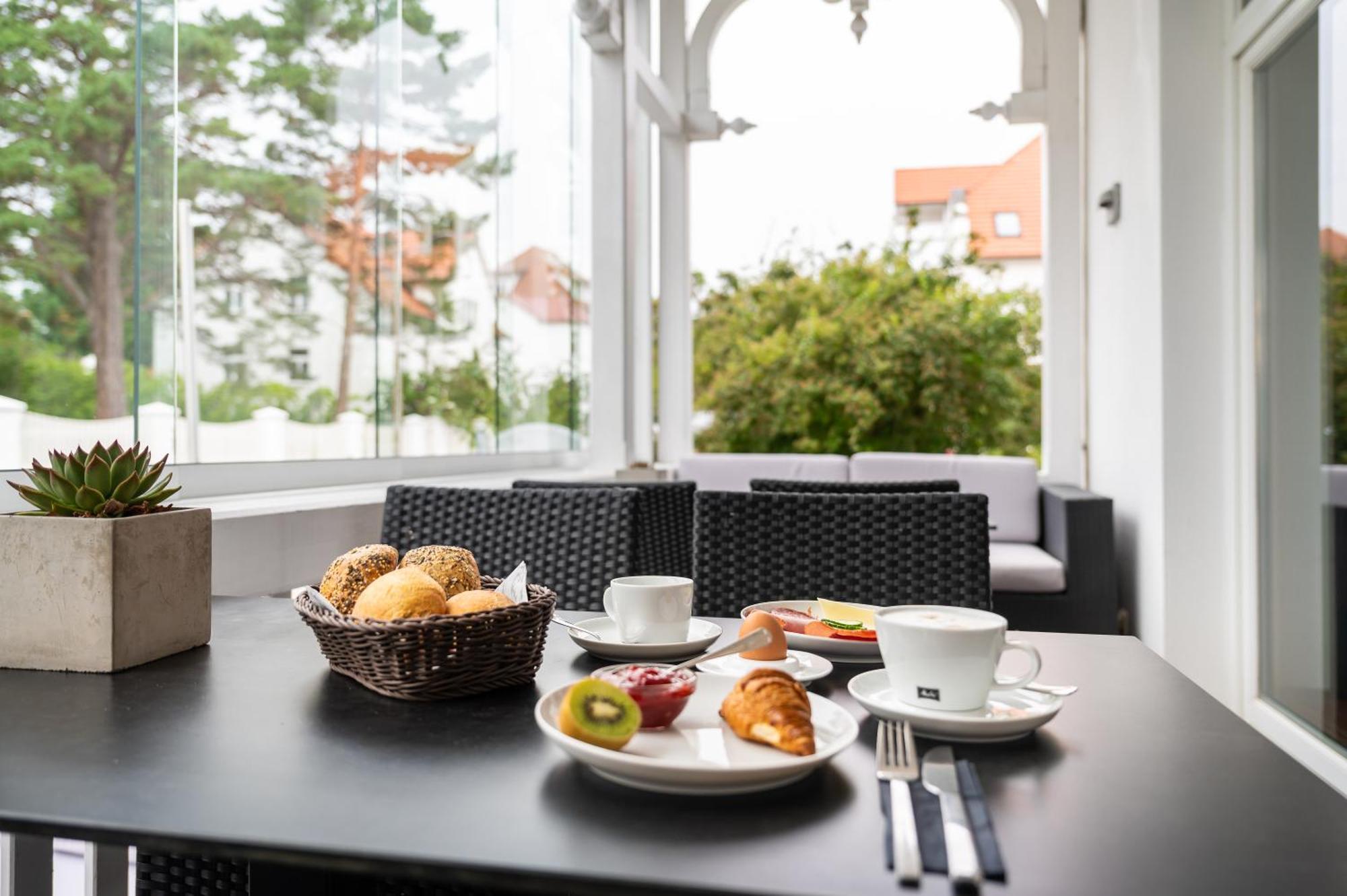 Strandvilla Glueckauf Aparthotel 4*
